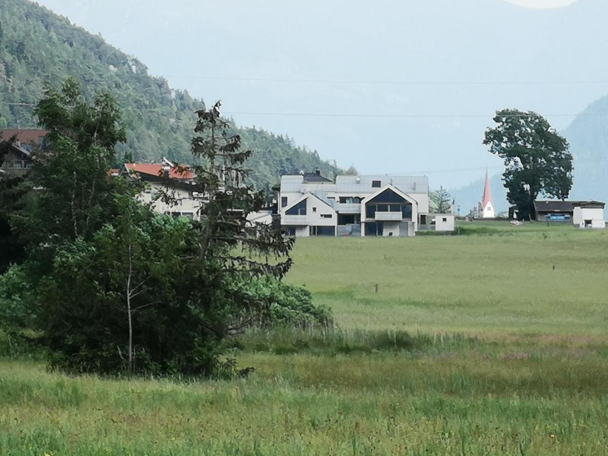 Urban Mountain Chalet With Lake View Maurach  Exteriör bild
