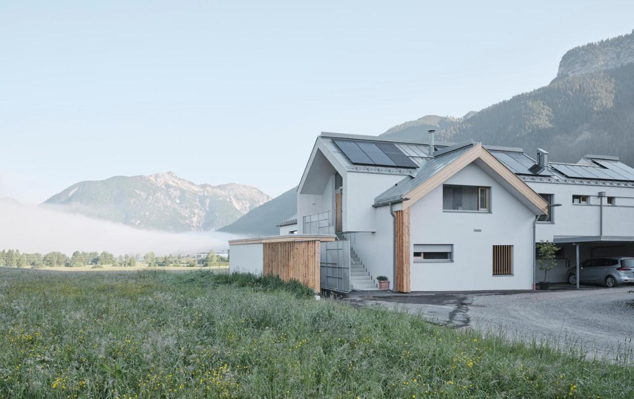 Urban Mountain Chalet With Lake View Maurach  Exteriör bild