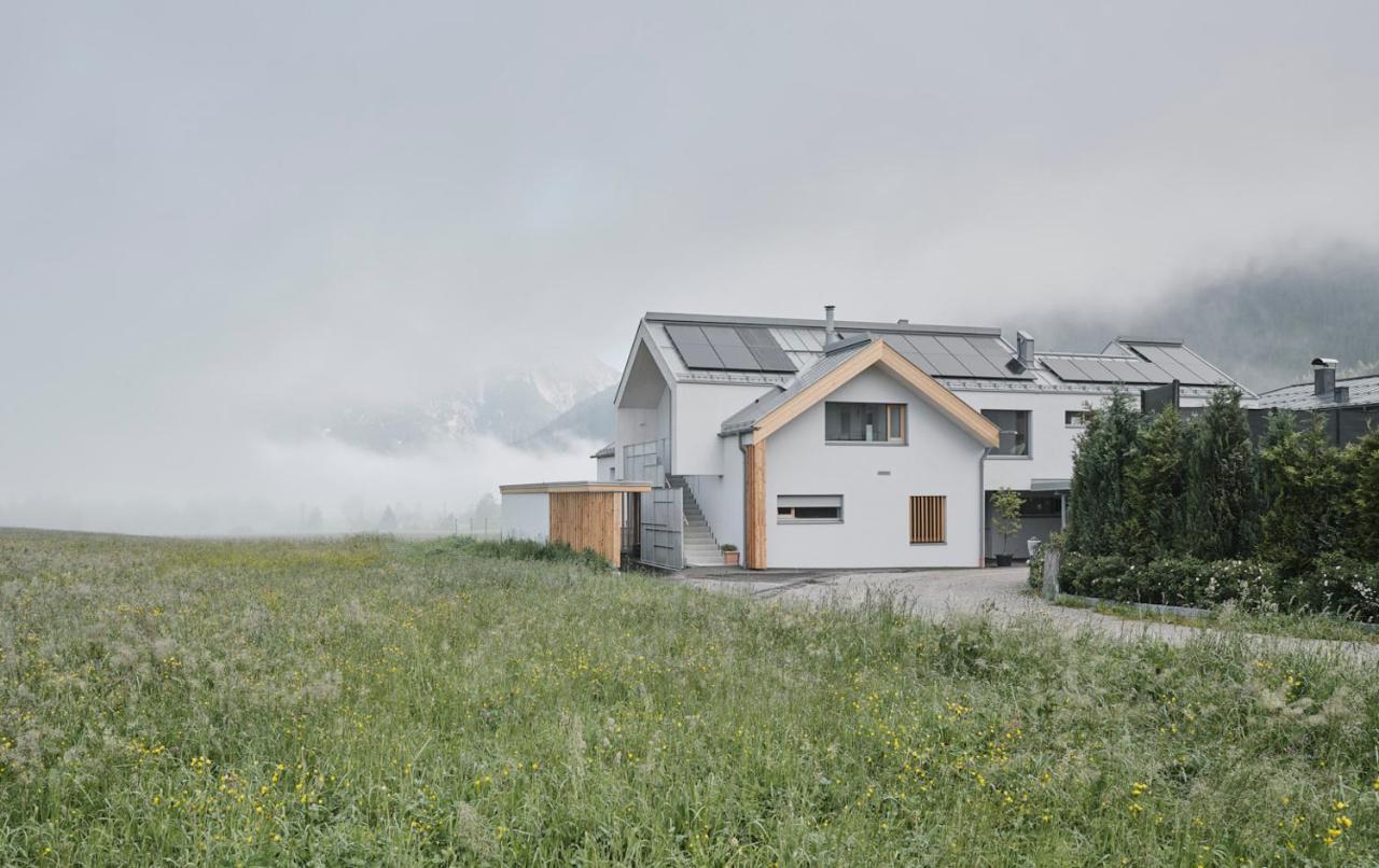 Urban Mountain Chalet With Lake View Maurach  Exteriör bild