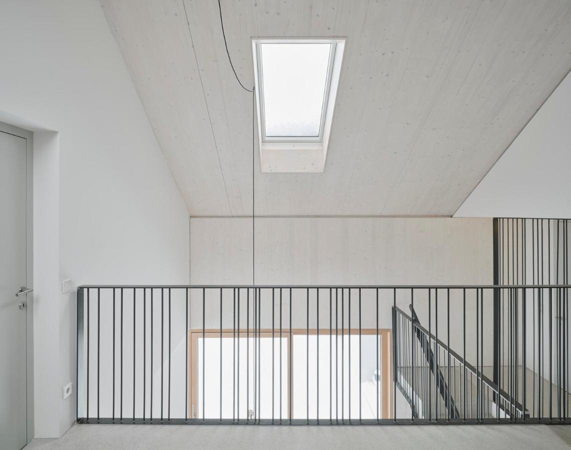 Urban Mountain Chalet With Lake View Maurach  Exteriör bild