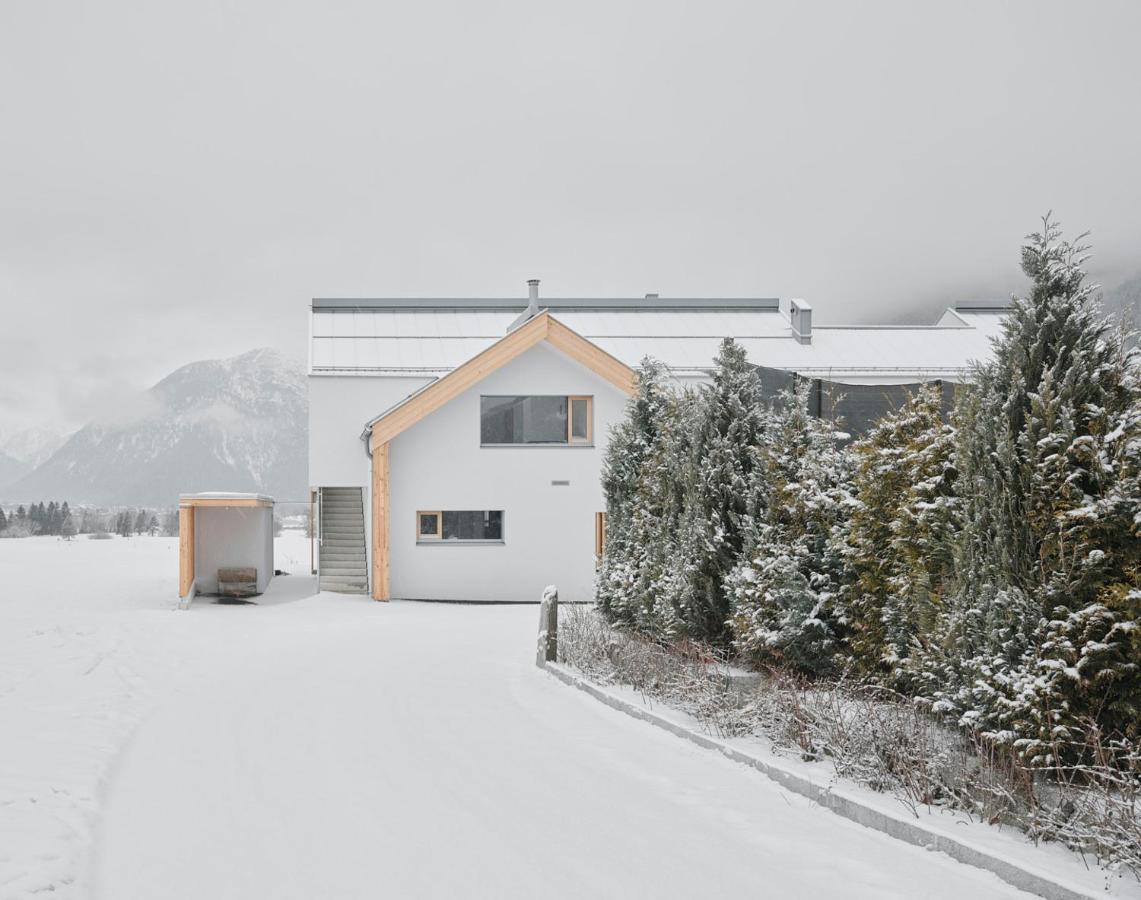 Urban Mountain Chalet With Lake View Maurach  Exteriör bild
