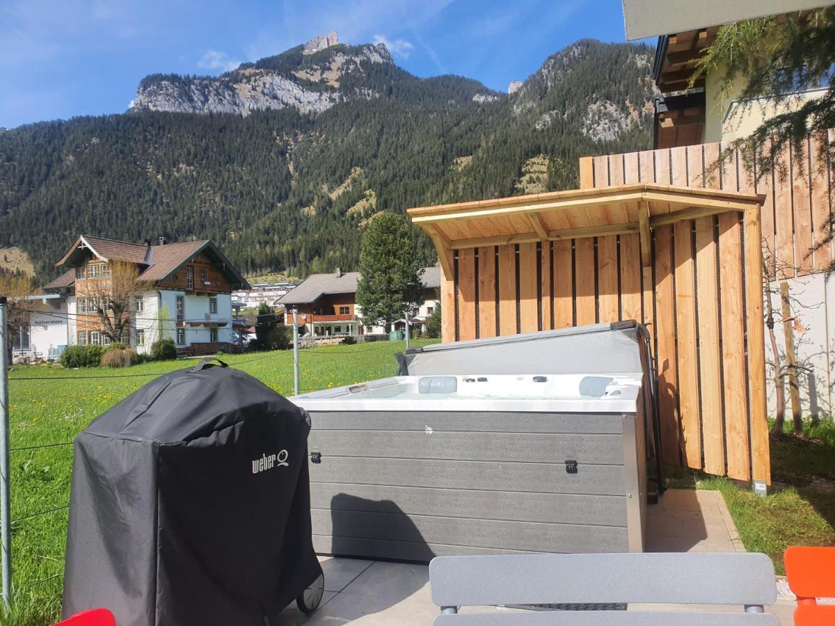 Urban Mountain Chalet With Lake View Maurach  Exteriör bild